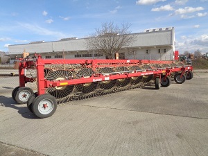 Enorossi easy rake SS20 rendképző